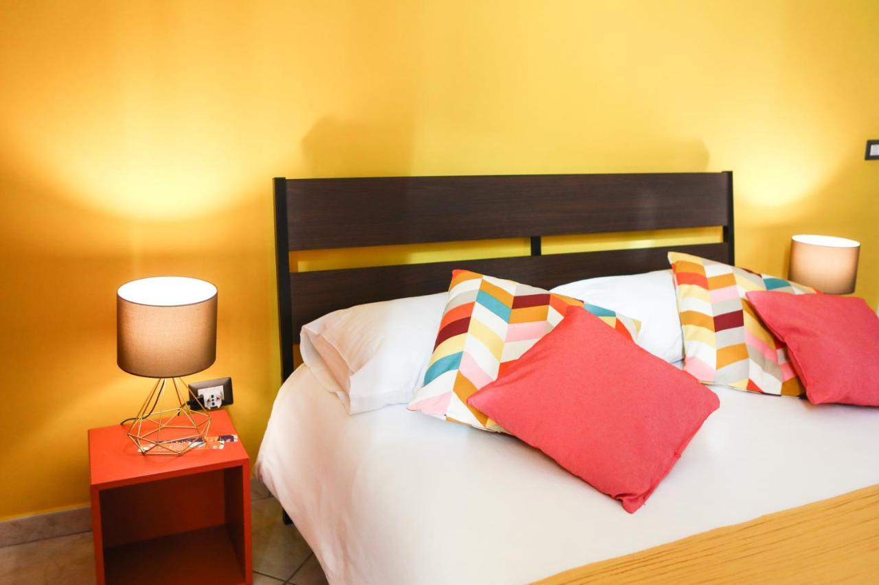 Materdays 24 Bed and Breakfast Napels Buitenkant foto