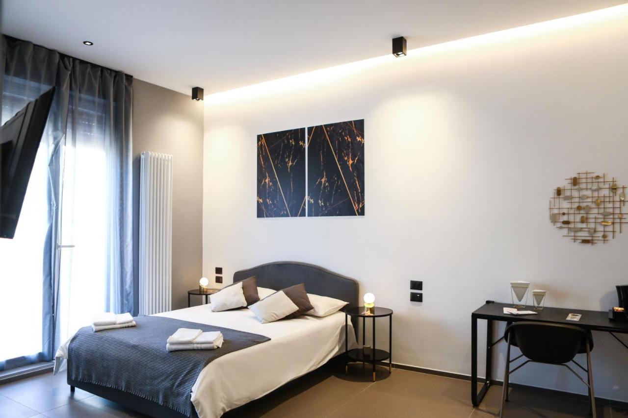 Materdays 24 Bed and Breakfast Napels Buitenkant foto